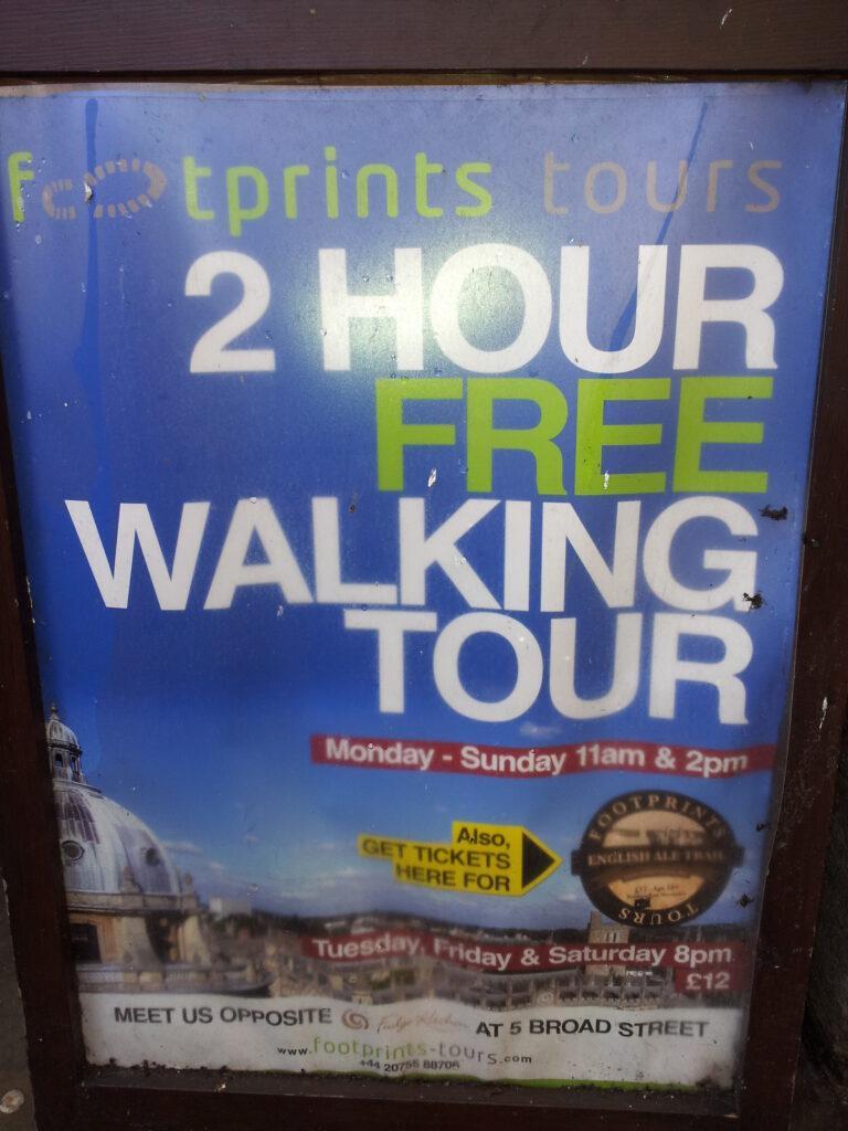 03 Oxford Cartaz de divulgação do “Walking Tour” no ponto de encontro para saída do tour
