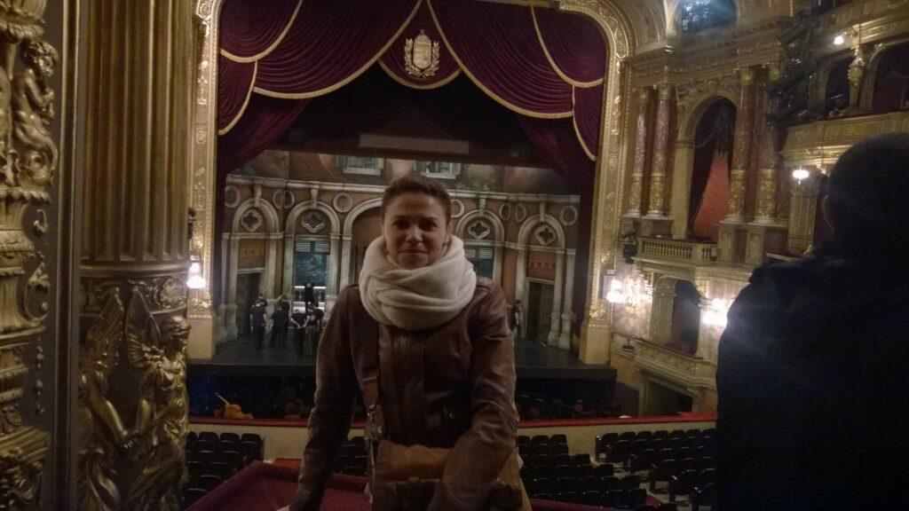 Viajando sozinha e tranquila - Viajando Bem pela Europa - Ópera Estatal_Budapeste