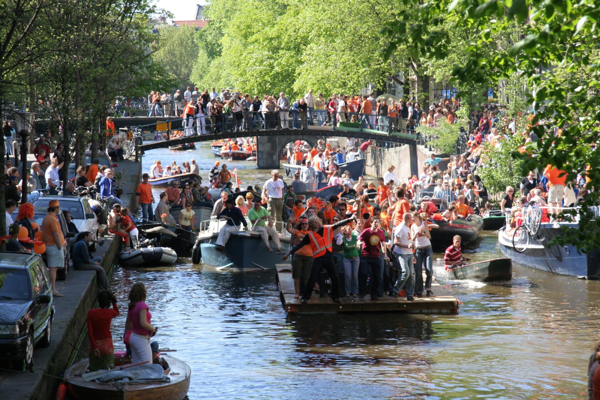 Dia do Rei na Holanda_Koninginnedag2007_Viajando Bem
