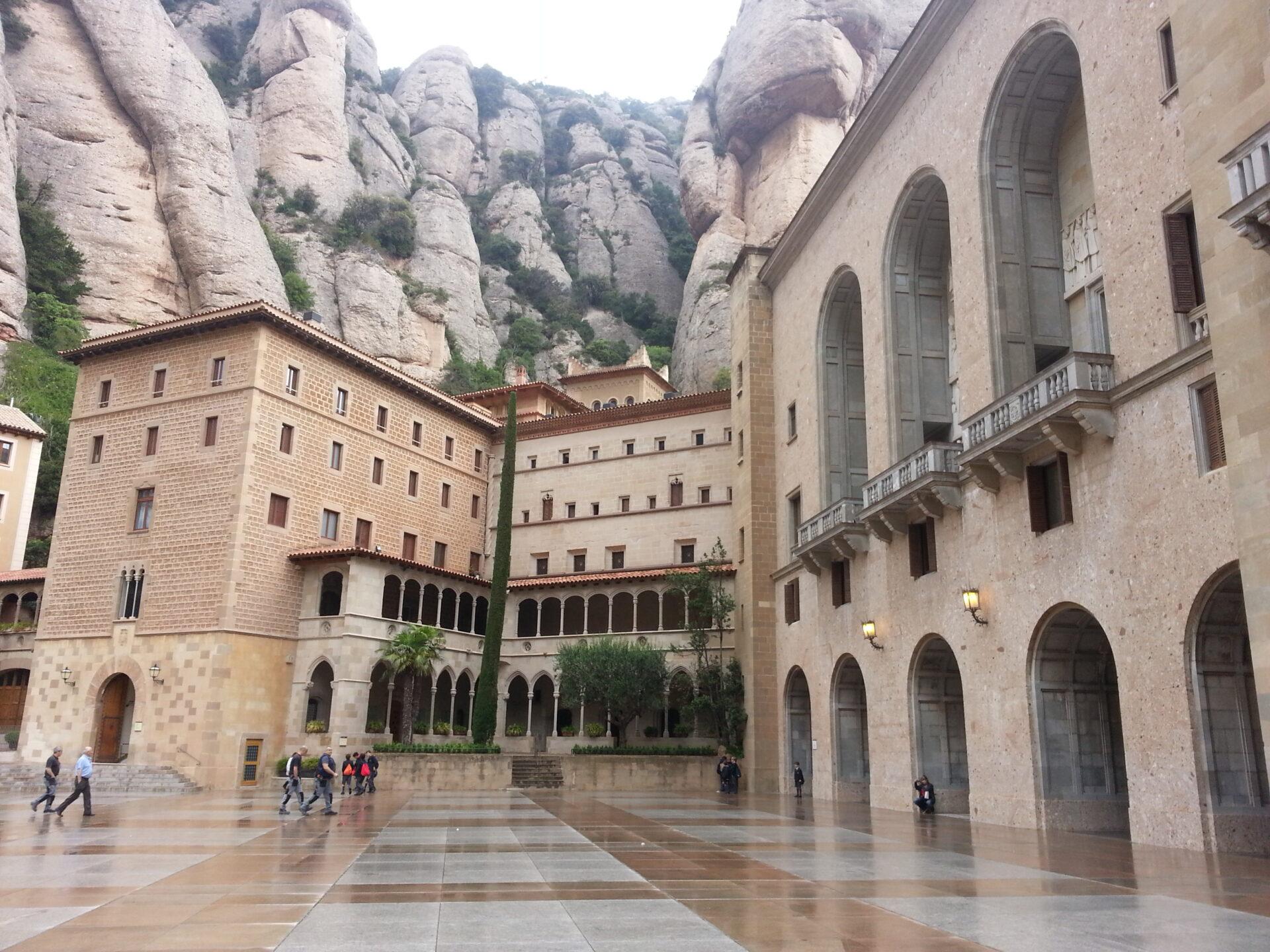 primeira viagem pela Espanha_Montserrat_Viajando Bem