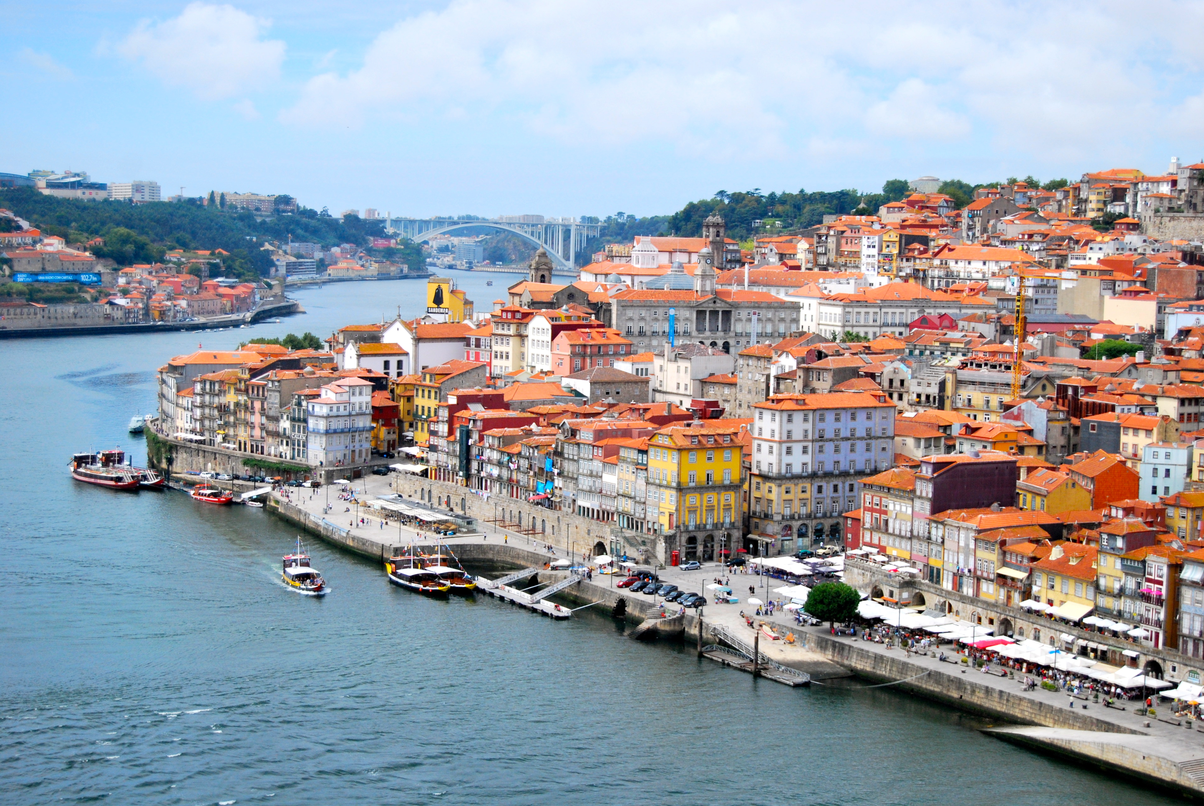 Guardar bagagem em Porto